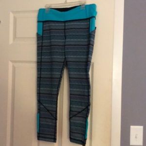 lulu lemon cropped leggings